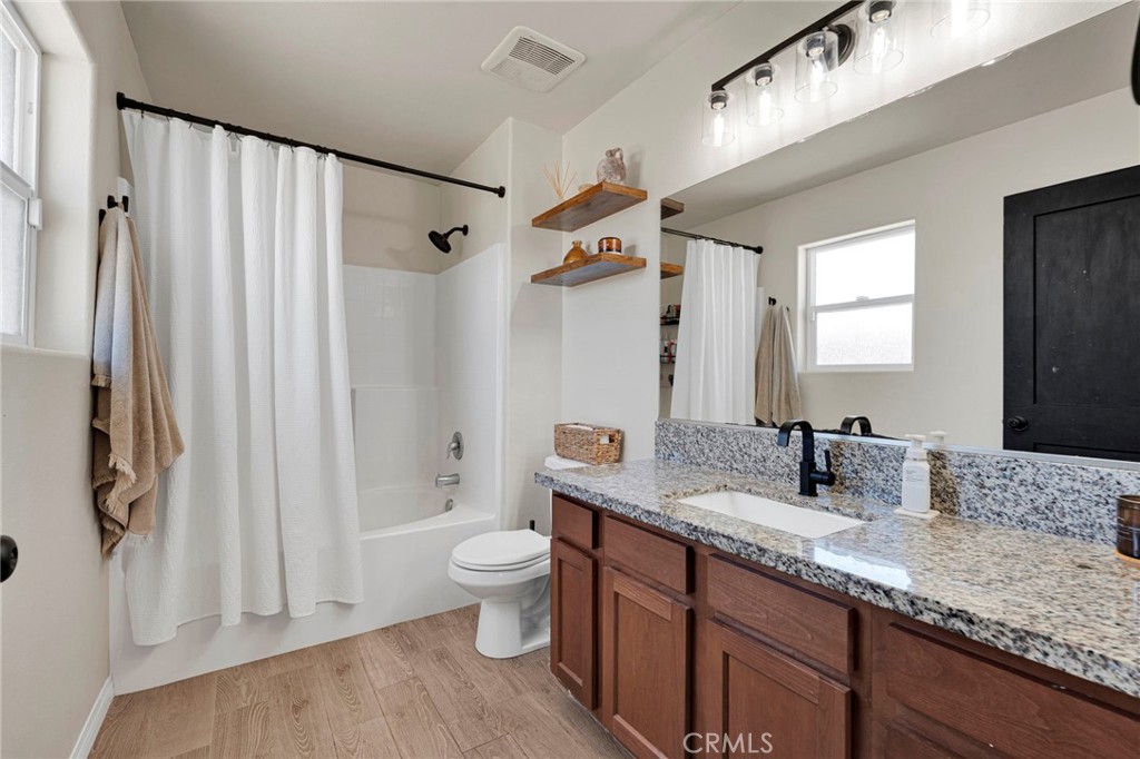 9357 Jacaranda Avenue Property Photo 25