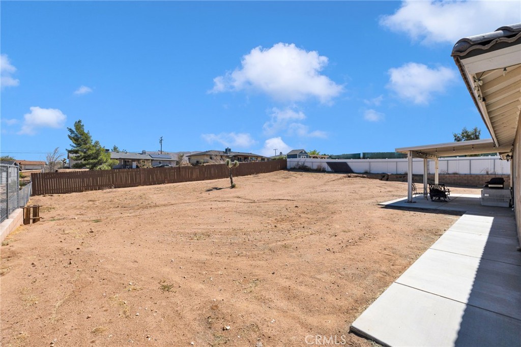 9357 Jacaranda Avenue Property Photo 31