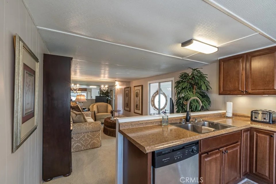 33250 Laura Property Photo 4