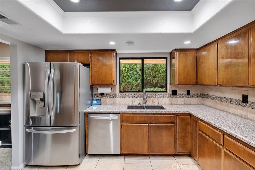 12950 Rolling Ridge Drive Property Photo 15