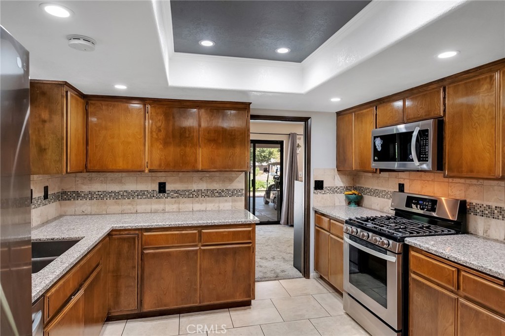 12950 Rolling Ridge Drive Property Photo 16