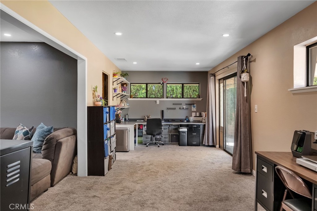 12950 Rolling Ridge Drive Property Photo 19