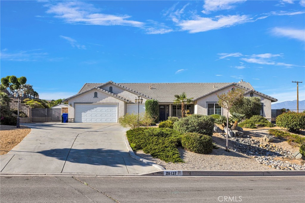 20137 Skyline Ranch Property Photo 3