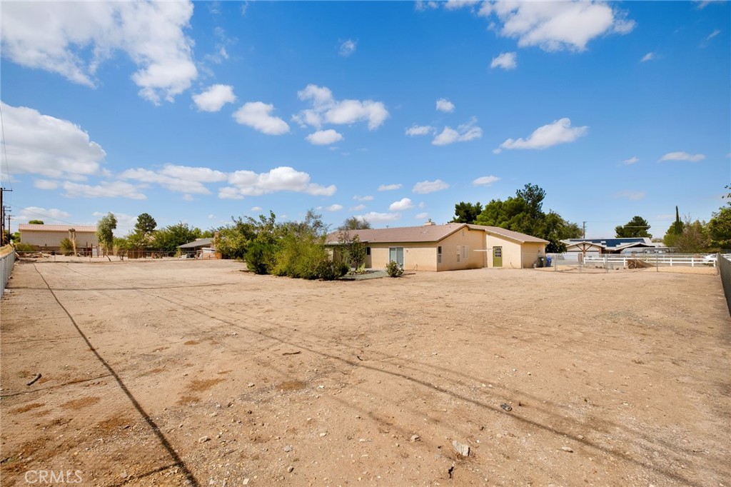 19617 Tomahawk Property Photo 39