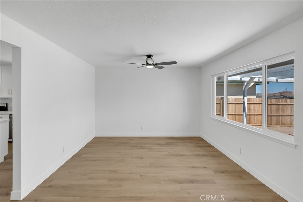 530 Kelly Property Photo 3