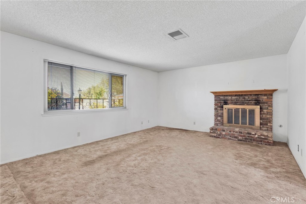 11919 11th Property Photo 5