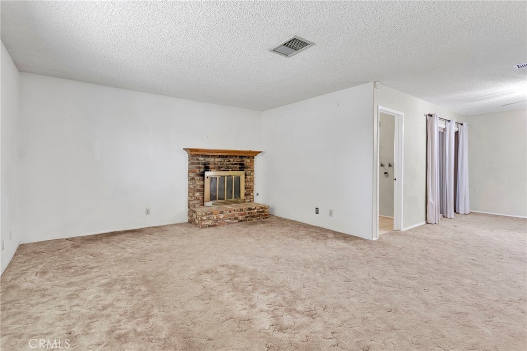 11919 11th Property Photo 7