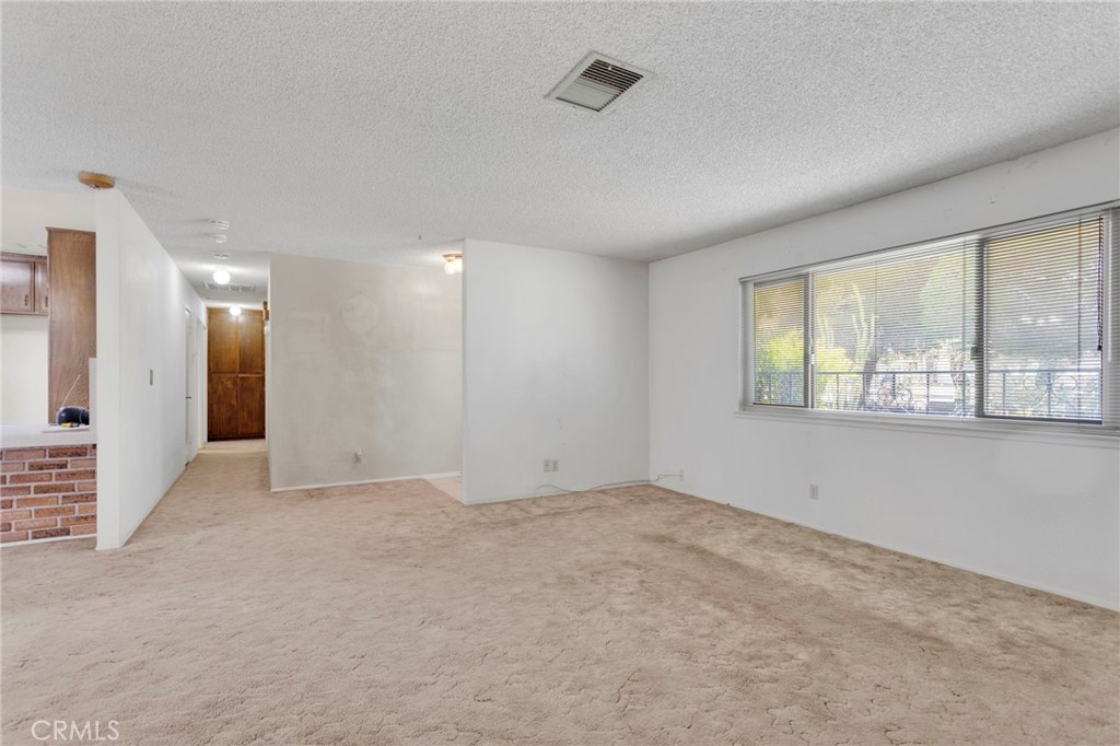 11919 11th Property Photo 9