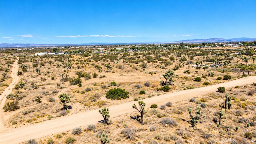 5861 Sunset Road Property Photo 7