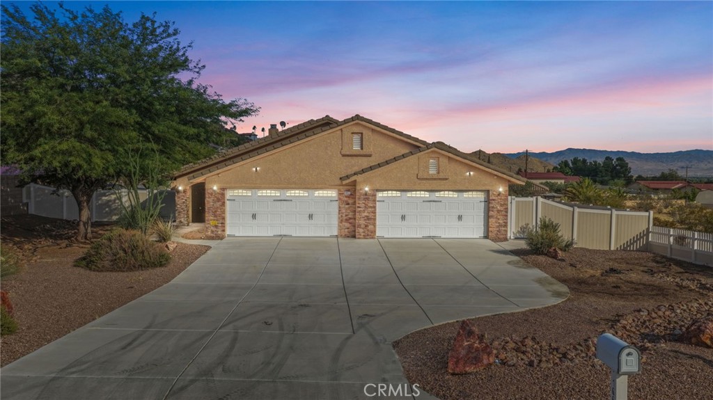 16653 Iwa Road Property Photo 1
