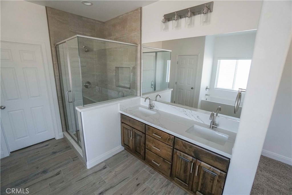 8106 Peach Avenue Property Photo 20