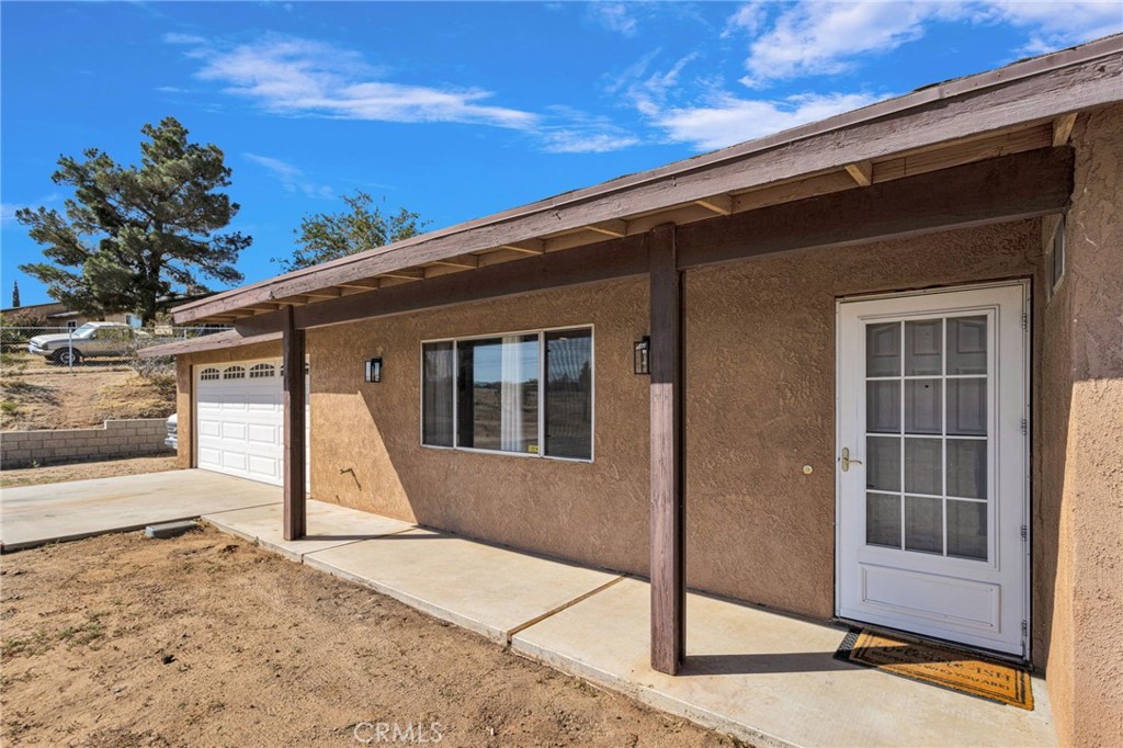 18738 Lemon Street Property Photo 3