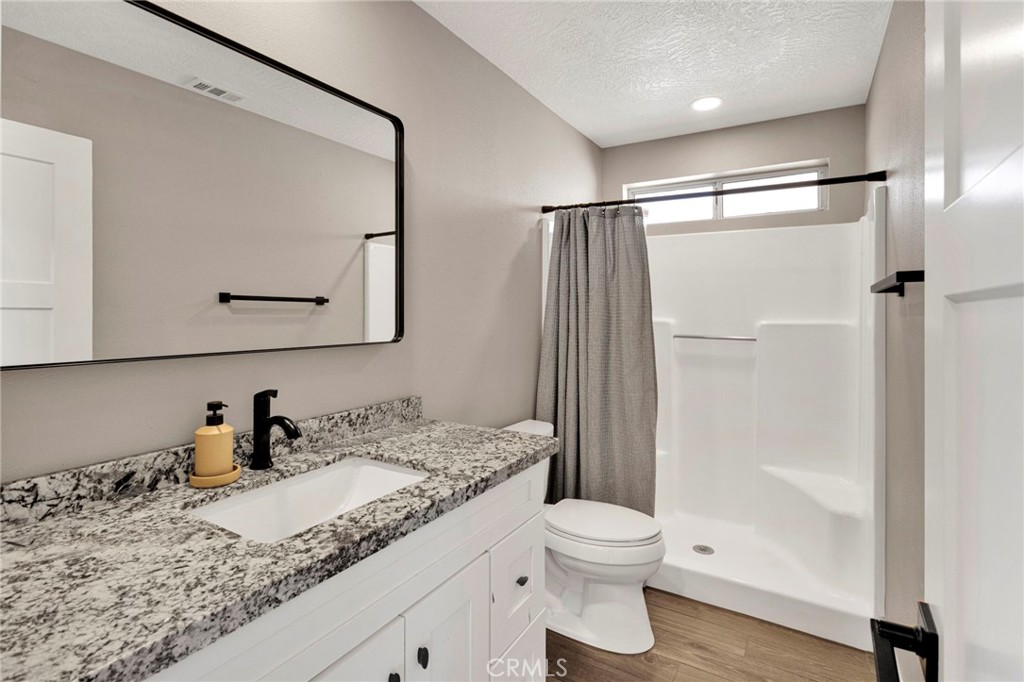 18738 Lemon Street Property Photo 11