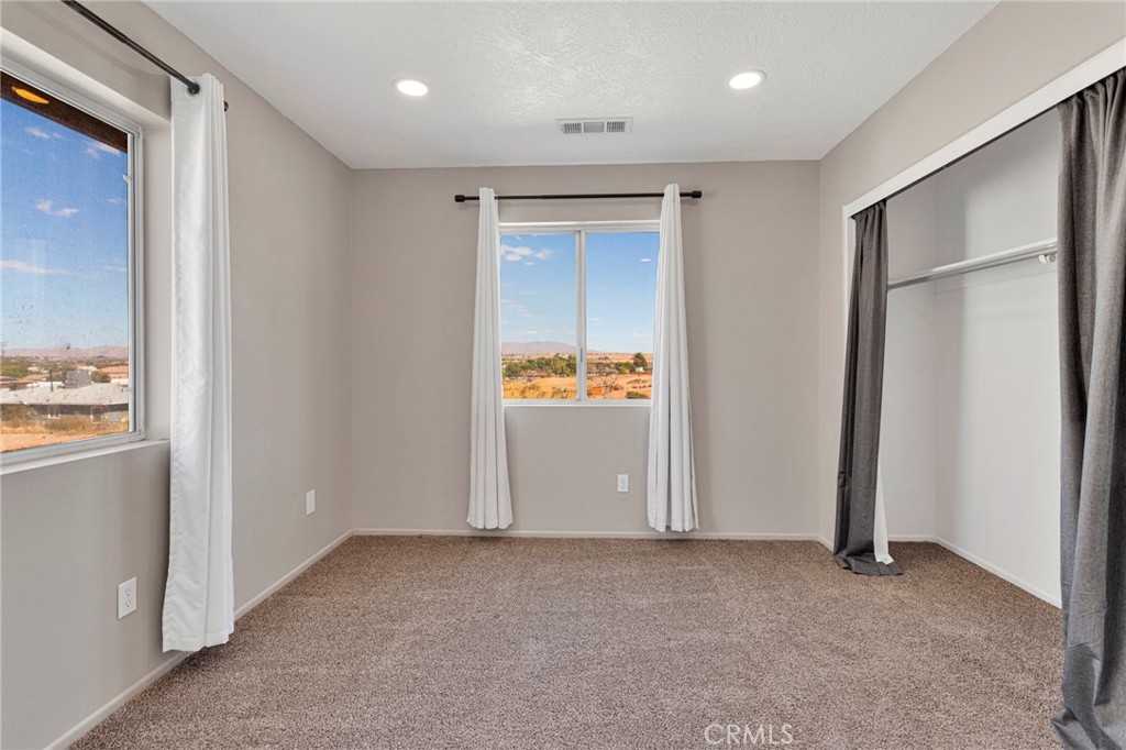 18738 Lemon Street Property Photo 13