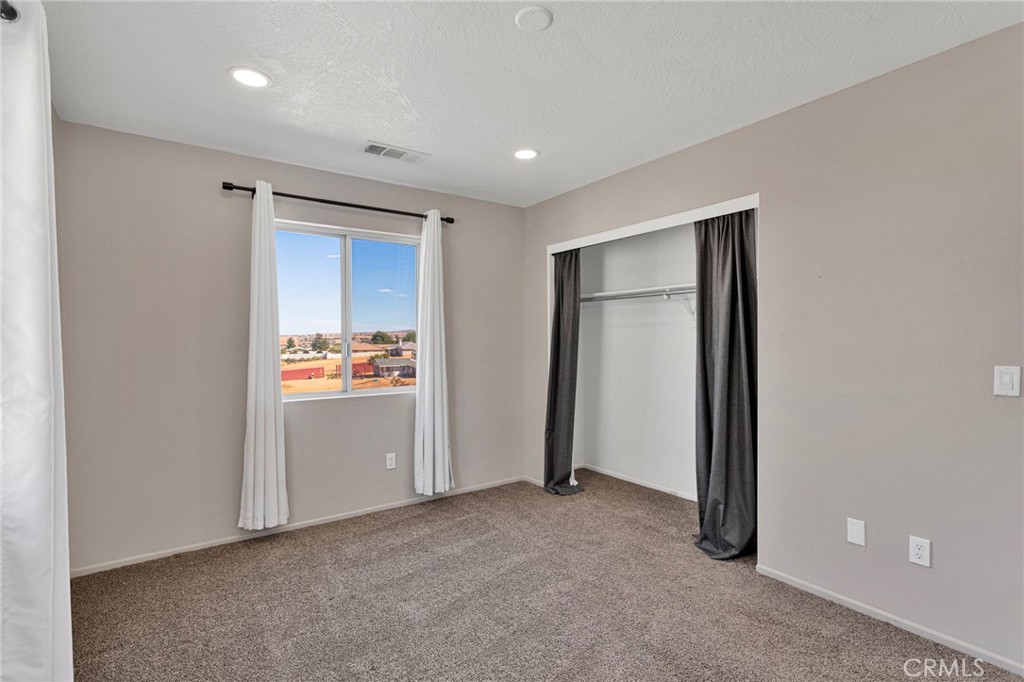 18738 Lemon Street Property Photo 14