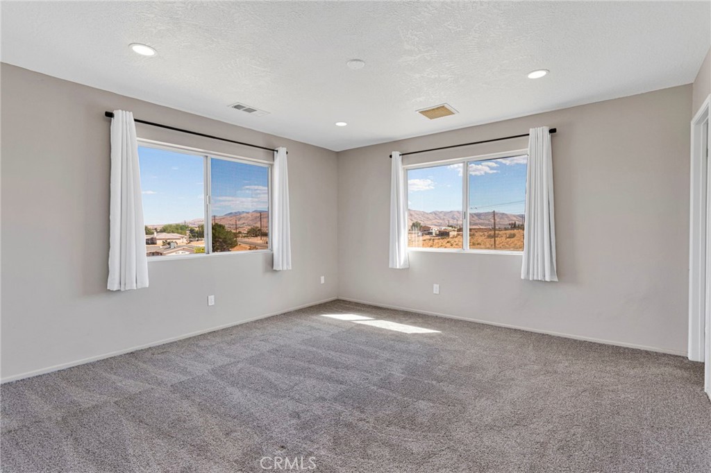 18738 Lemon Street Property Photo 15