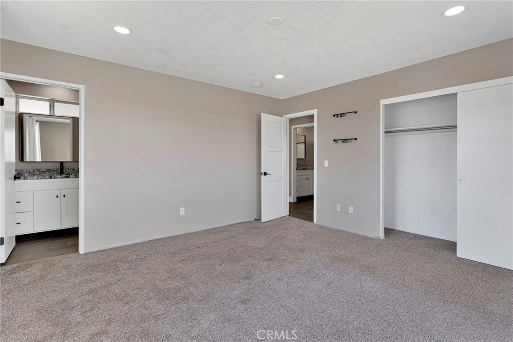 18738 Lemon Street Property Photo 16