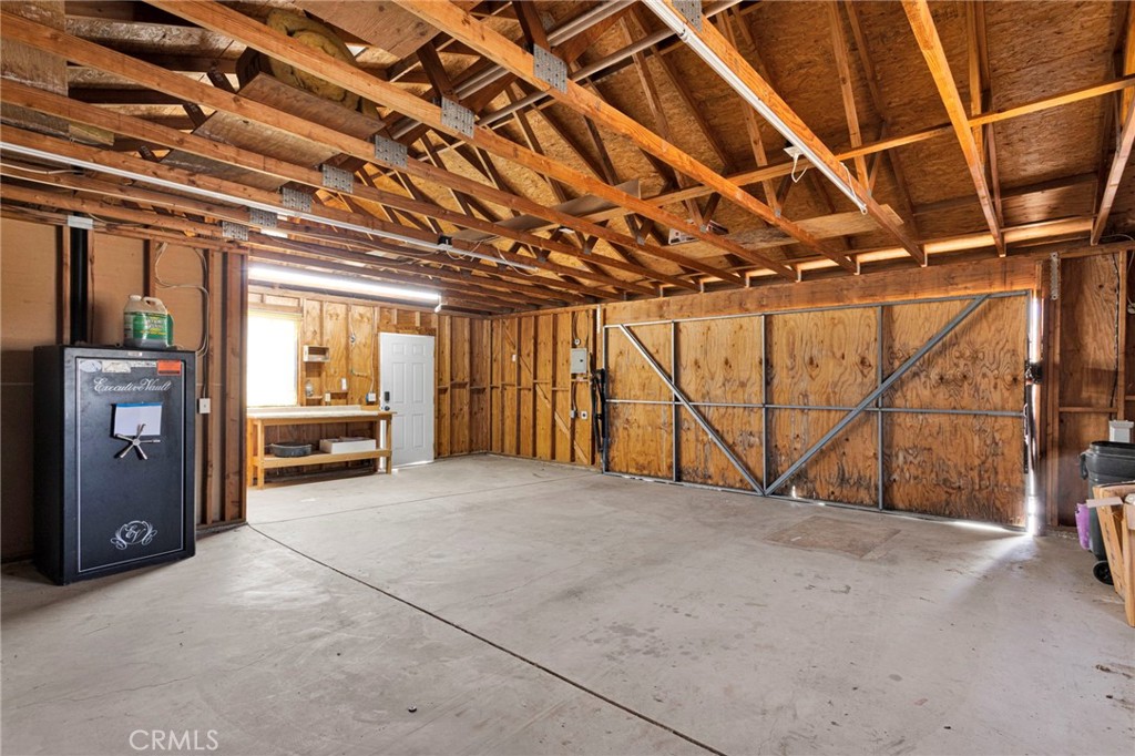 18738 Lemon Street Property Photo 25