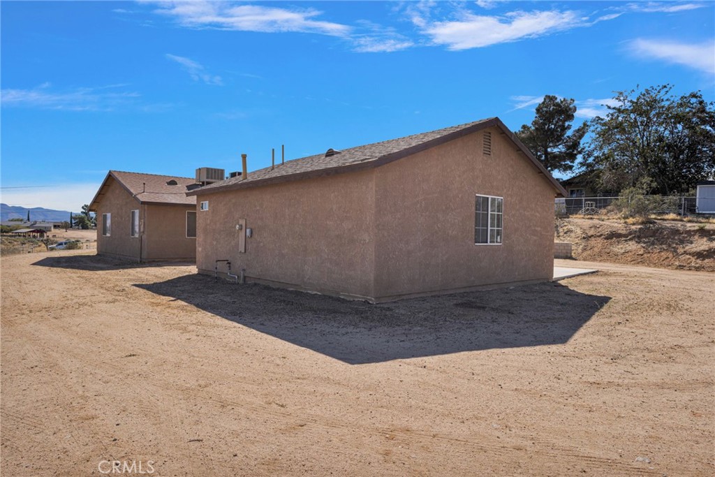 18738 Lemon Street Property Photo 30