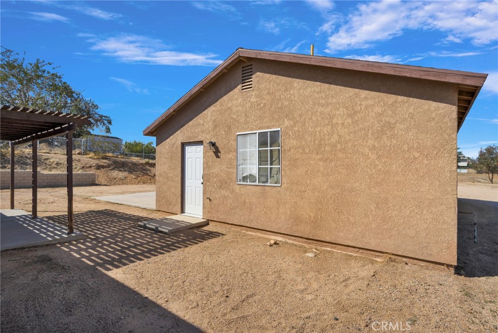 18738 Lemon Street Property Photo 32