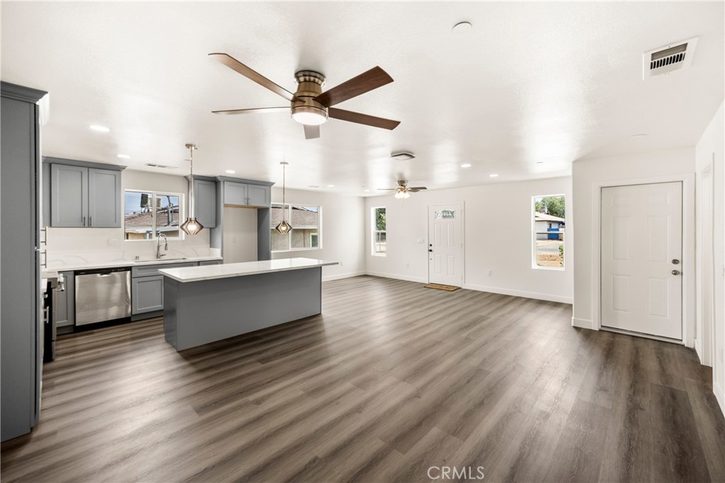 16512 Chestnut St Property Photo 9