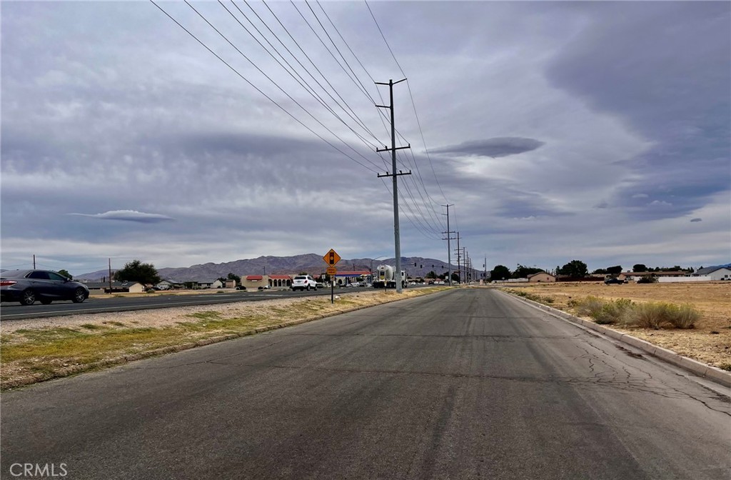 43436716 Bear Valley Road Property Photo 17