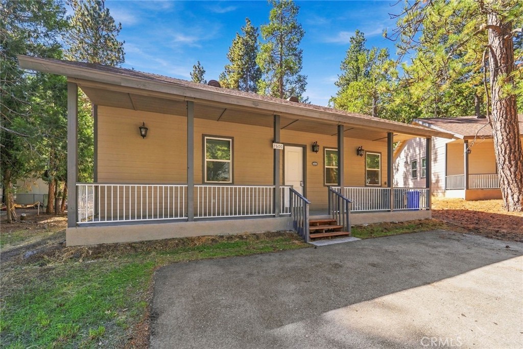 2600 Whispering Pines Drive Property Photo 1