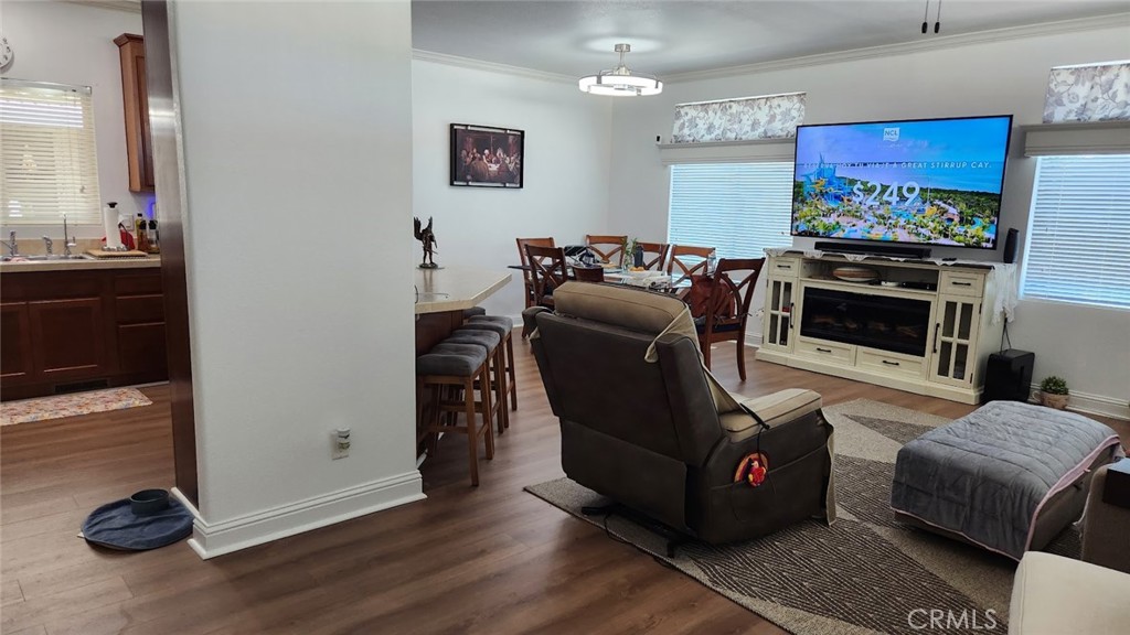 11730 Whittier Blvd 27 Property Photo 5