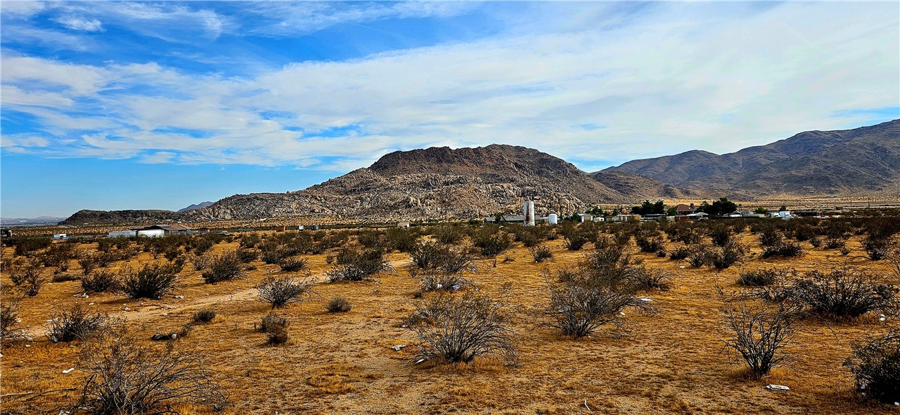 800 Las Tunas Dr. Property Photo 8