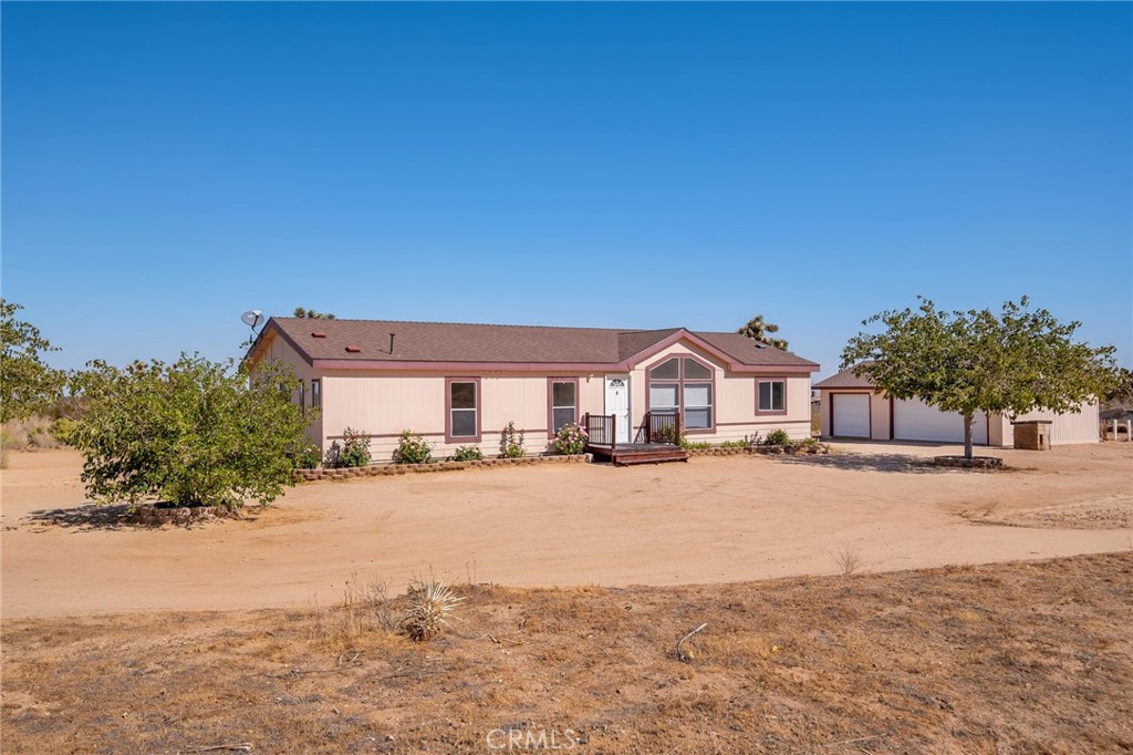 12945 Smith Road Property Photo 1
