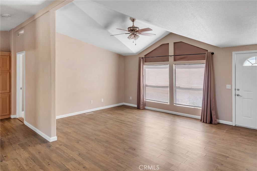 12945 Smith Road Property Photo 5