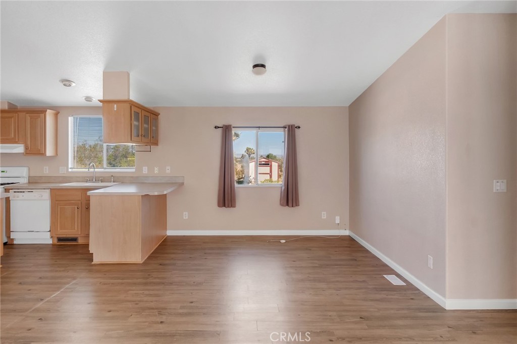 12945 Smith Road Property Photo 10