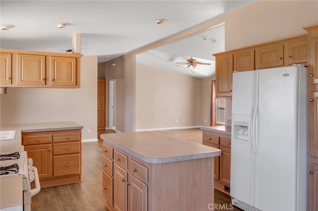 12945 Smith Road Property Photo 14