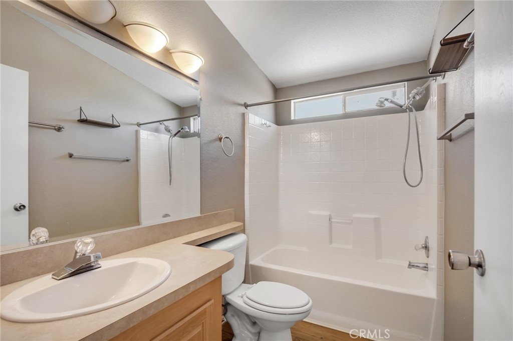 12945 Smith Road Property Photo 16