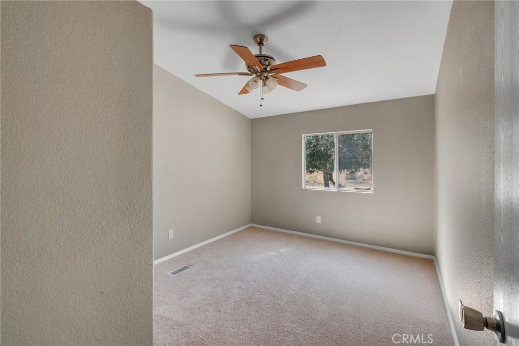 12945 Smith Road Property Photo 19