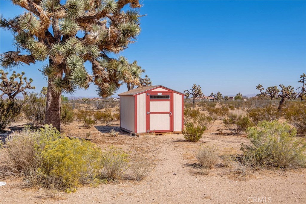 12945 Smith Road Property Photo 30