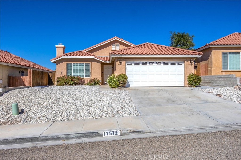 17572 Caprice Property Photo 2