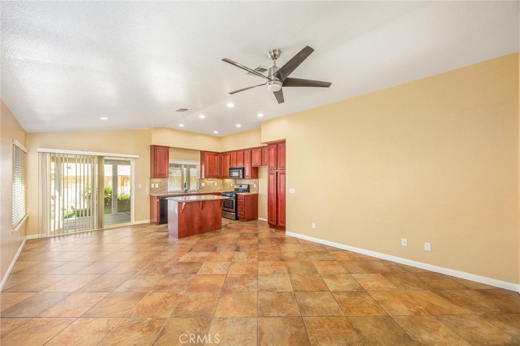17572 Caprice Property Photo 13