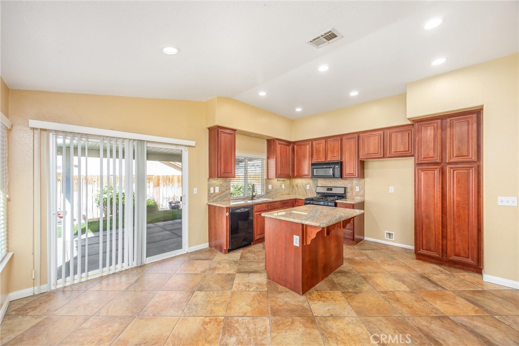 17572 Caprice Property Photo 15