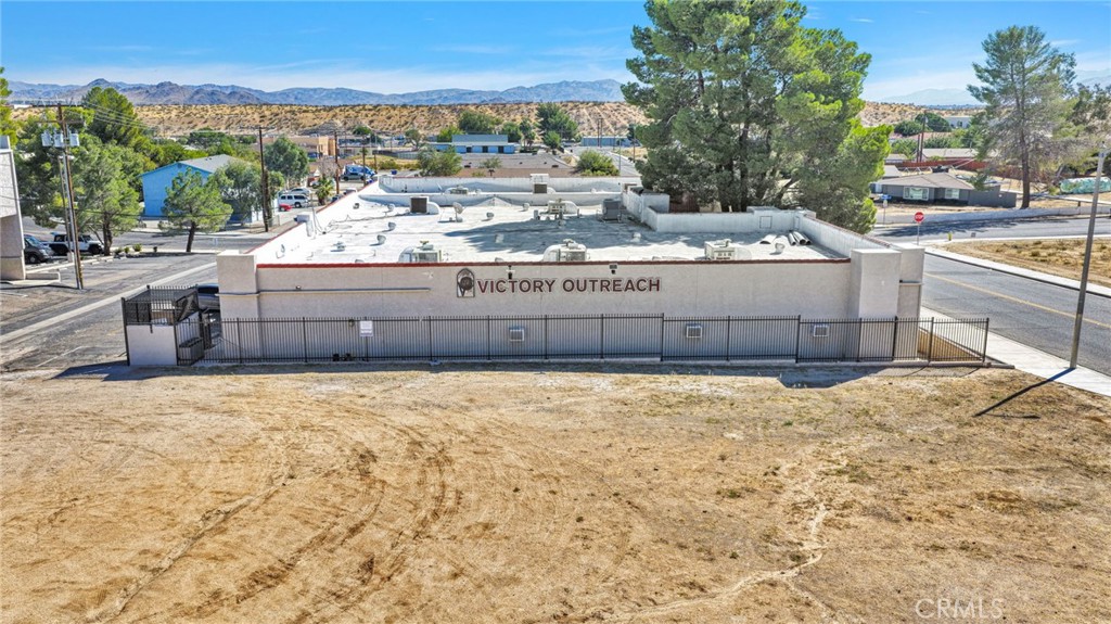 16534 Victor Street Property Photo 6