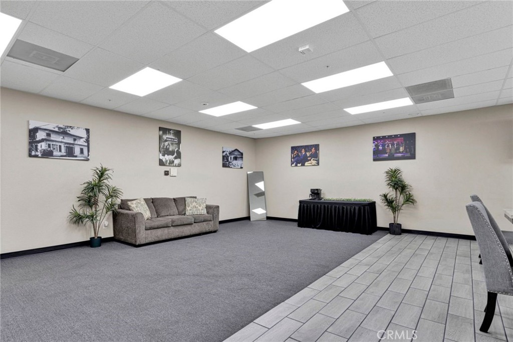 16534 Victor Street Property Photo 44