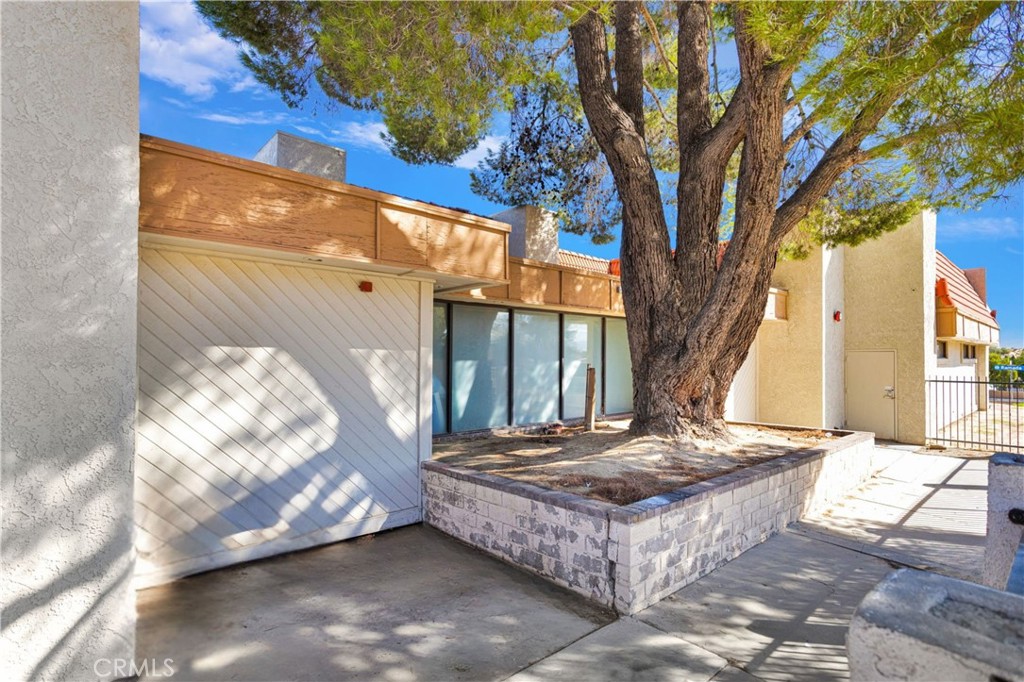 16534 Victor Street Property Photo 48