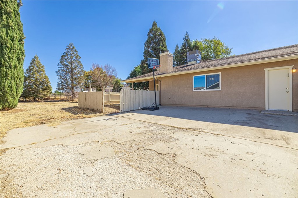 18050 Bold Venture Property Photo 41