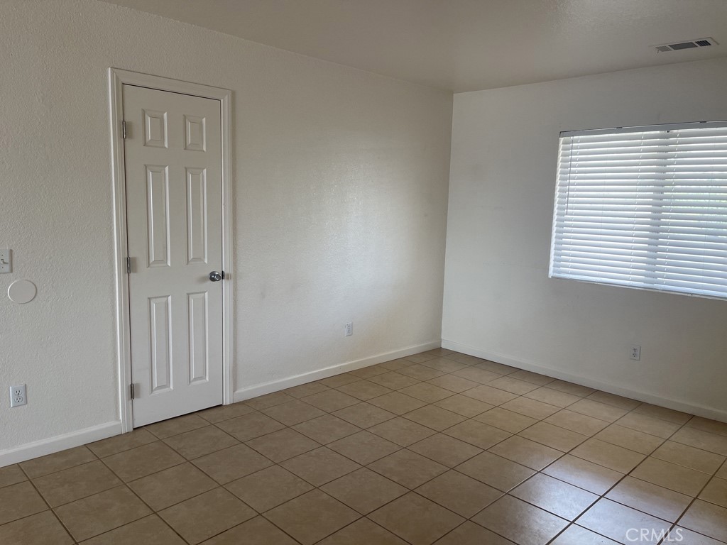 16784 Sultana Street 8 Property Photo 4