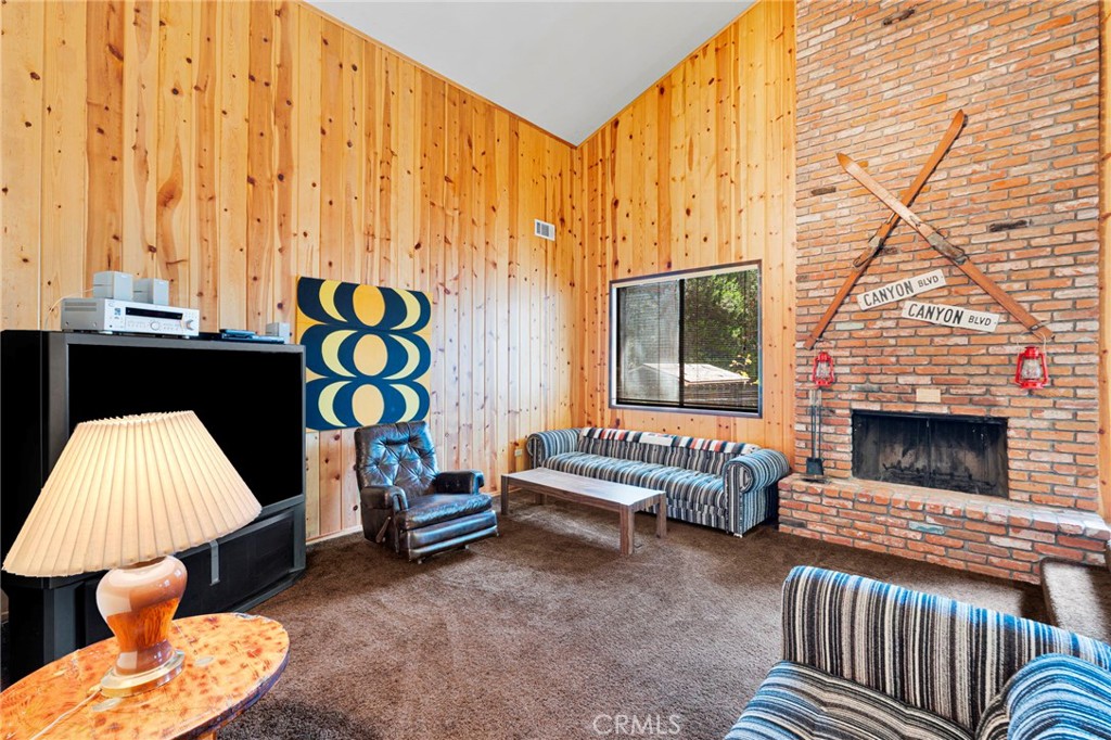 31433 Overhill Property Photo 2
