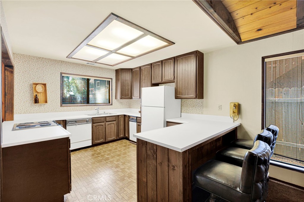 31433 Overhill Property Photo 4