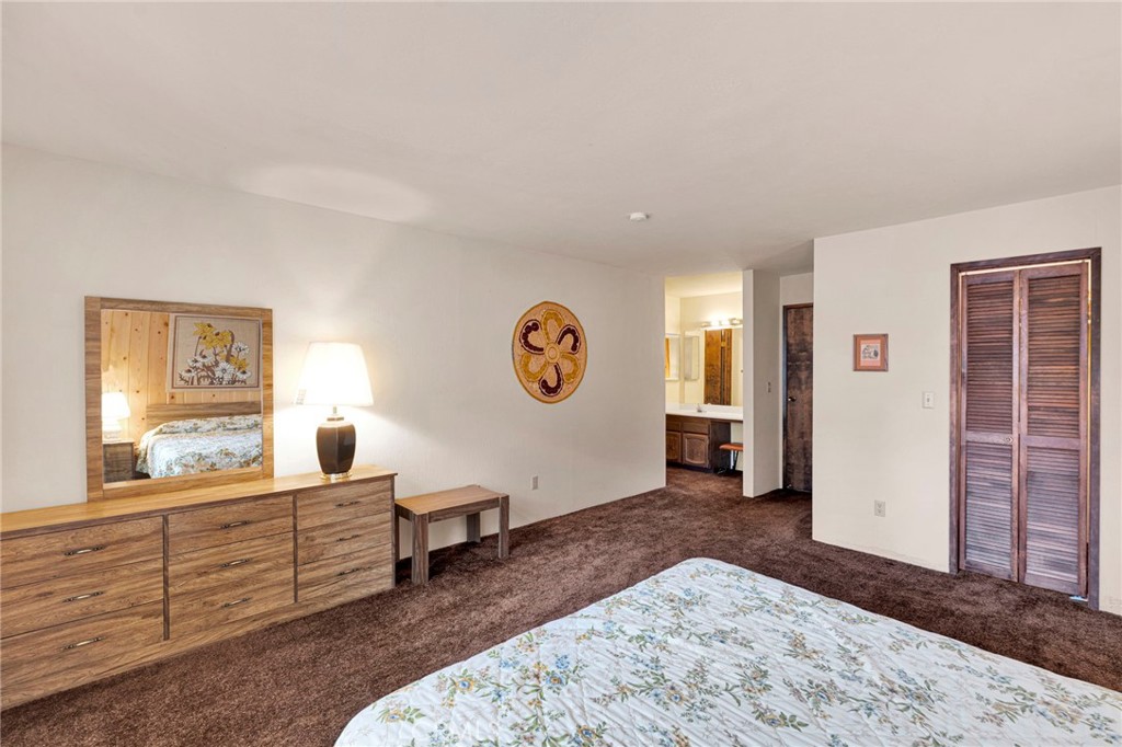 31433 Overhill Property Photo 6
