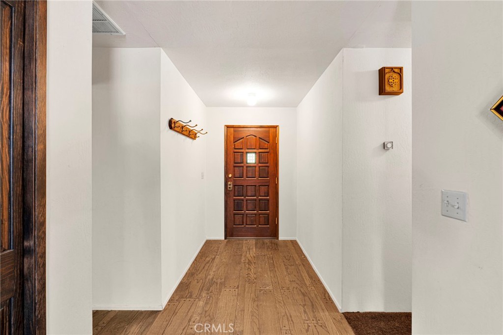 31433 Overhill Property Photo 7