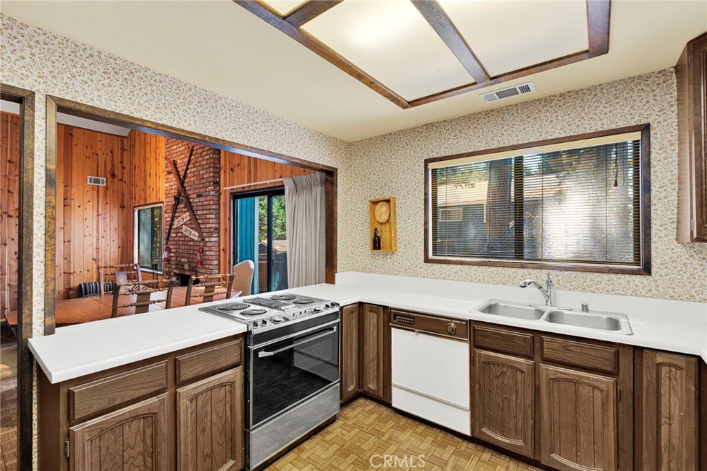 31433 Overhill Property Photo 16