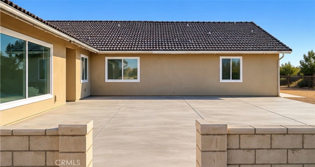 9275 Rattlesnake Property Photo 3